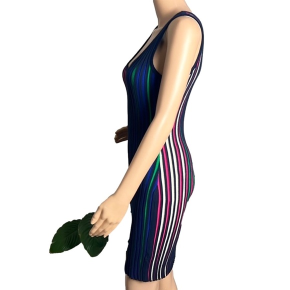 Almost Famous Fitted dress dress - Picture 3 of 10